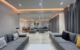 Luxury 3 Bedroom Panoramic Views In Hotspot With Fibre Optic Wifi And Netflix