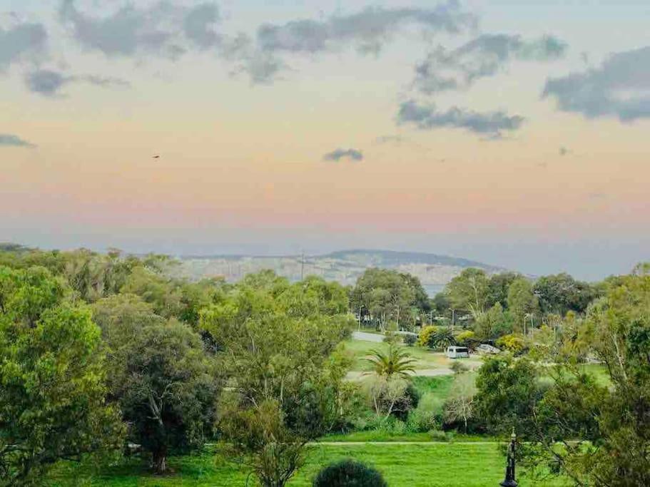 Luxury 3 Bedroom Panoramic Views In Hotspot With Fibre Optic Wifi And Netflix Tanger Buitenkant foto